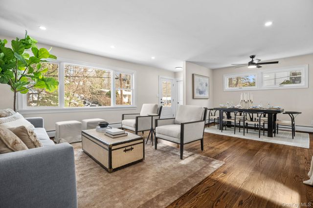 21 Henning Drive, Montrose, NY 10548