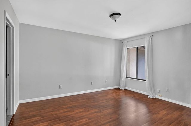 301 Club Circle 208, Boca Raton, FL 33487