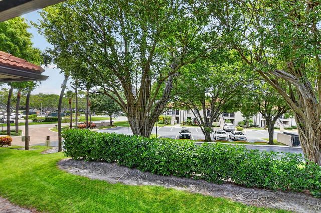301 Club Circle 208, Boca Raton, FL 33487