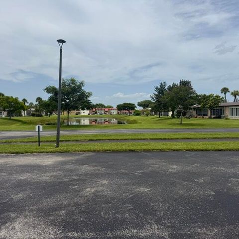 166 Lake Meryl Drive, West Palm Beach, FL 33411