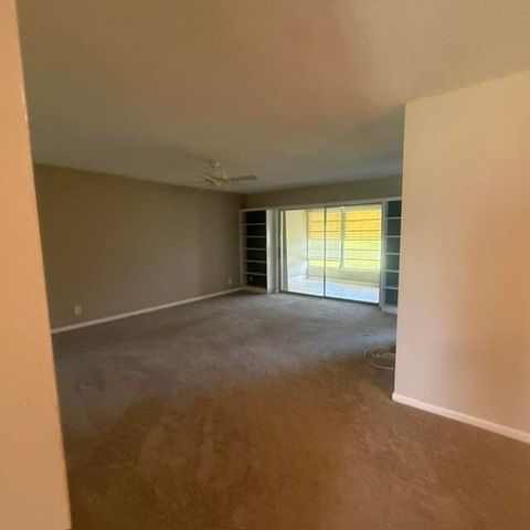 166 Lake Meryl Drive, West Palm Beach, FL 33411