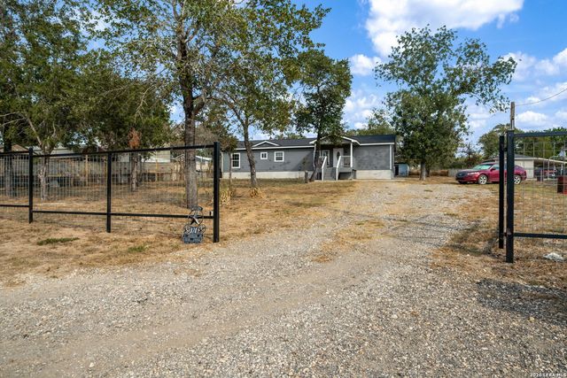 974 S Addison, San Antonio, TX 78264