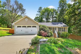 52 Grey Haven Drive, Mills River, NC 28759