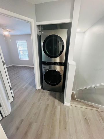 2121 WHITEWOOD COURT, Orlando, FL 32837