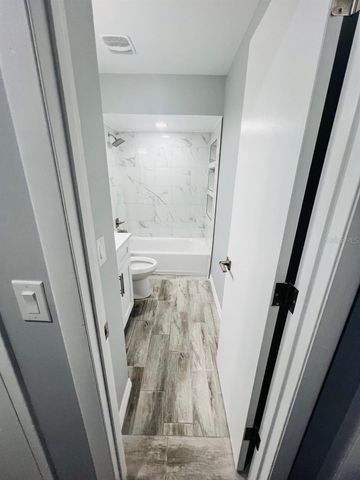 2121 WHITEWOOD COURT, Orlando, FL 32837