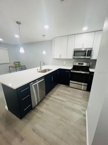 2121 WHITEWOOD COURT, Orlando, FL 32837