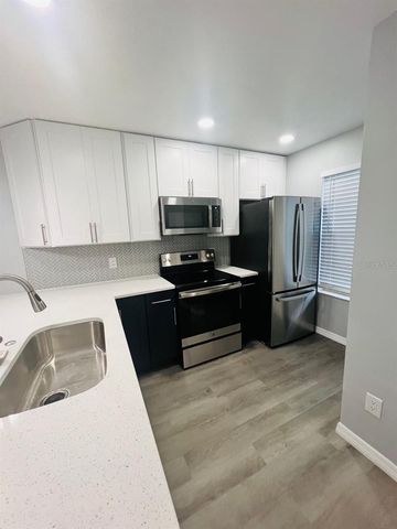 2121 WHITEWOOD COURT, Orlando, FL 32837