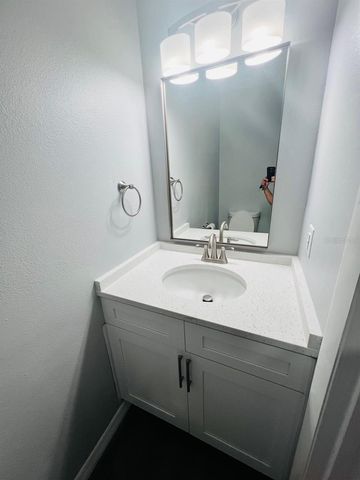 2121 WHITEWOOD COURT, Orlando, FL 32837