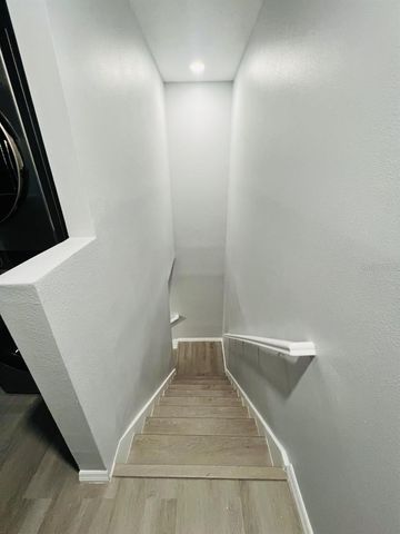 2121 WHITEWOOD COURT, Orlando, FL 32837