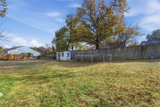 9722 S 69th East Avenue, Tulsa, OK 74133