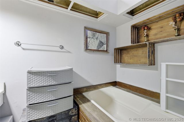 9722 S 69th East Avenue, Tulsa, OK 74133