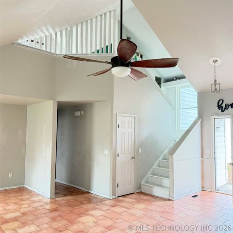 9722 S 69th East Avenue, Tulsa, OK 74133