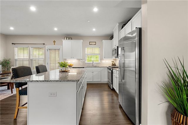 4031 Crown Dr, South Park, PA 15129