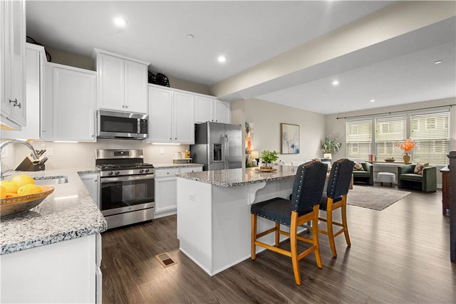 4031 Crown Dr, South Park, PA 15129