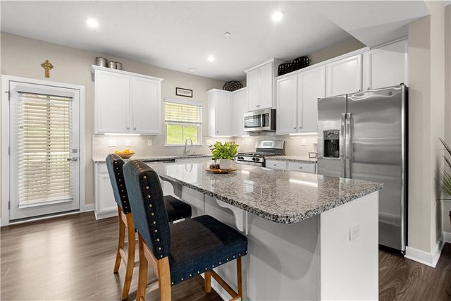 4031 Crown Dr, South Park, PA 15129