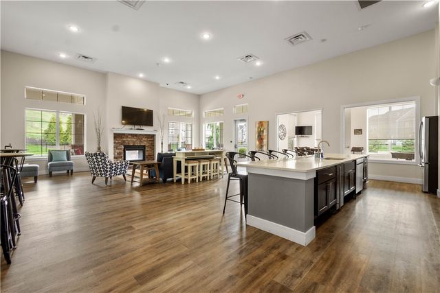 4031 Crown Dr, South Park, PA 15129