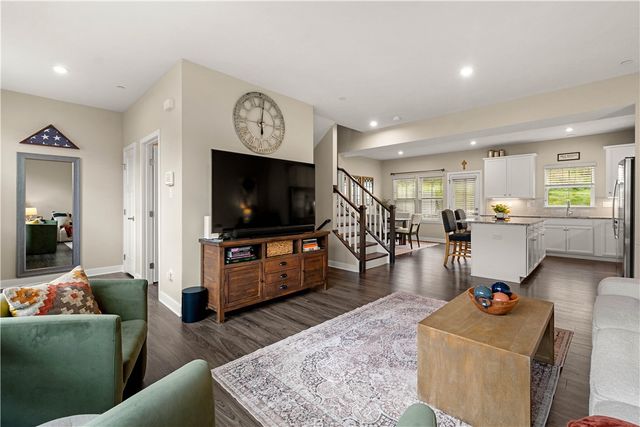 4031 Crown Dr, South Park, PA 15129