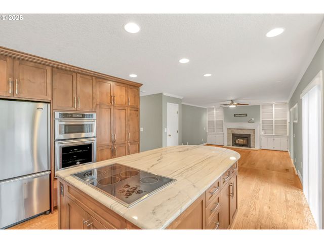 21414 S RICHARD Ct, Oregon City, OR 97045