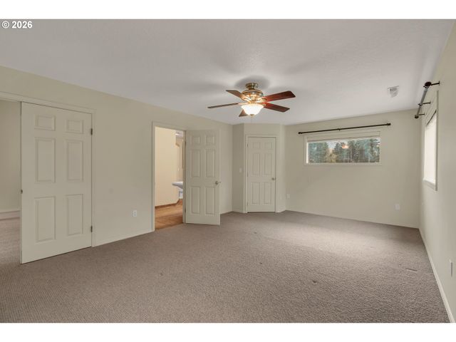 21414 S RICHARD Ct, Oregon City, OR 97045