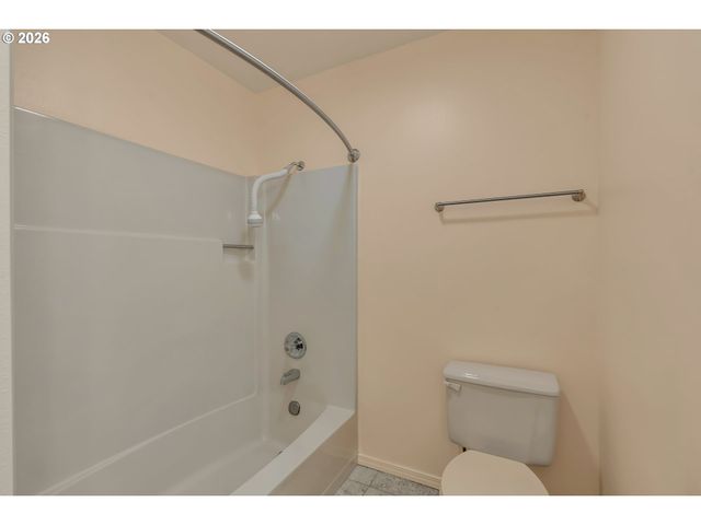 21414 S RICHARD Ct, Oregon City, OR 97045