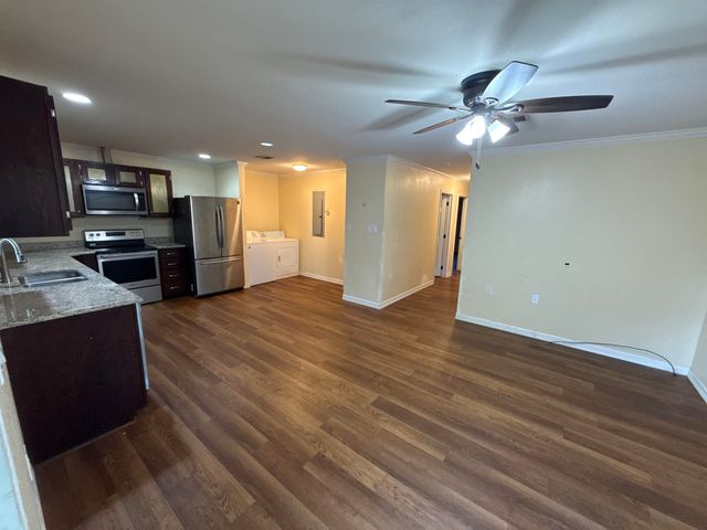 610 Corrigan St, Kilgore, TX 75662