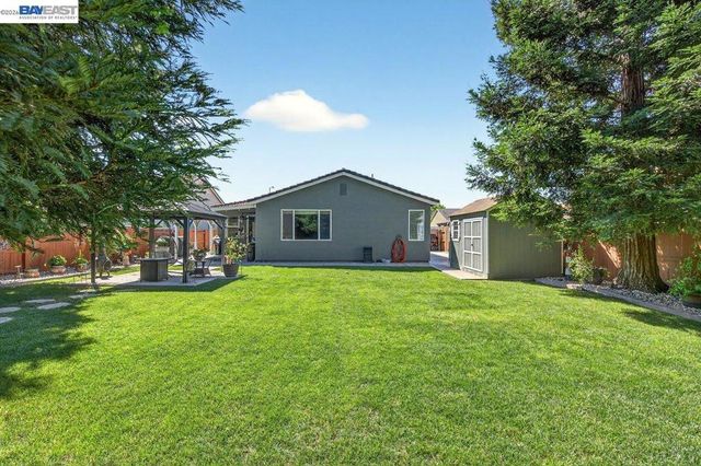 469 Monte Oro St, Manteca, CA 95337