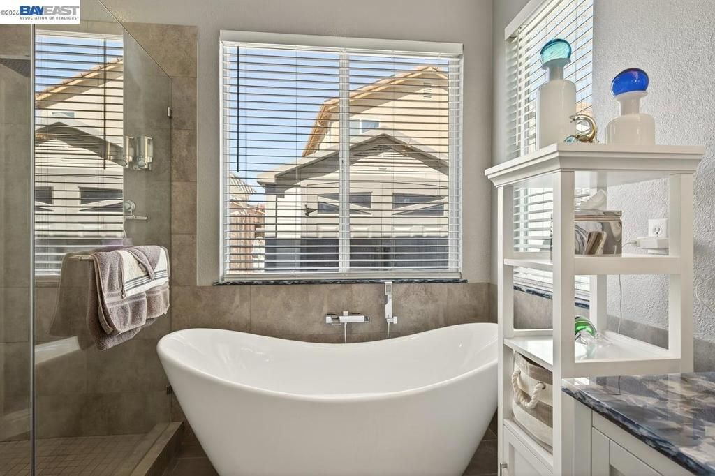 Image 12 of property listing at 469 Monte Oro St, Manteca, CA 95337