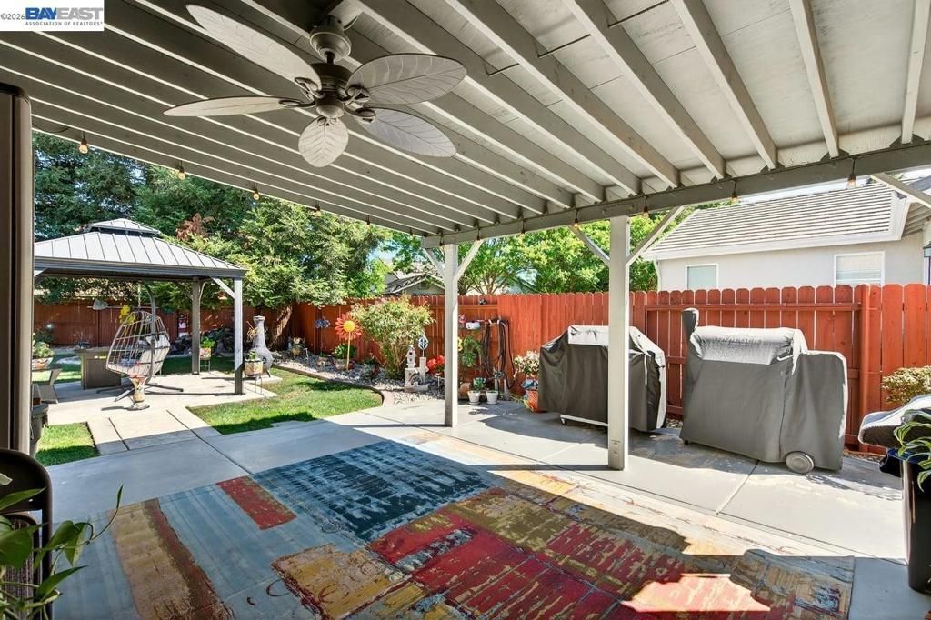 Image 15 of property listing at 469 Monte Oro St, Manteca, CA 95337