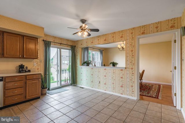121 WINDING WAY, Telford, PA 18969