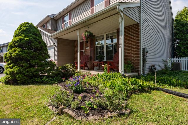 121 WINDING WAY, Telford, PA 18969