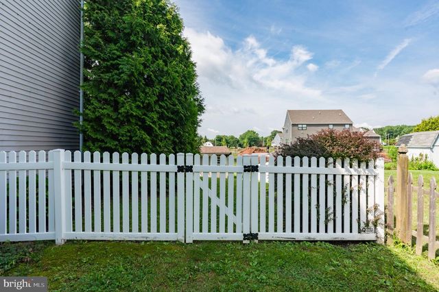 121 WINDING WAY, Telford, PA 18969