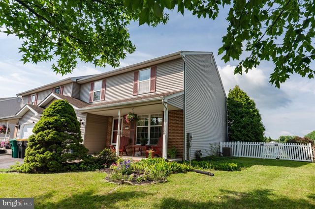 121 WINDING WAY, Telford, PA 18969