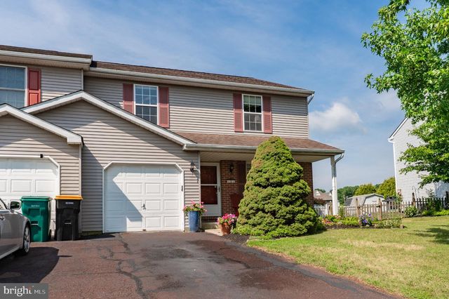 121 WINDING WAY, Telford, PA 18969