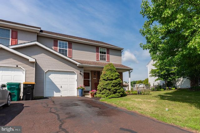 121 WINDING WAY, Telford, PA 18969