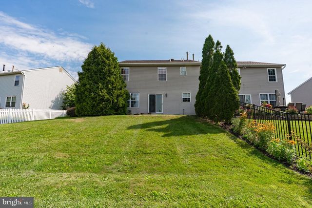 121 WINDING WAY, Telford, PA 18969