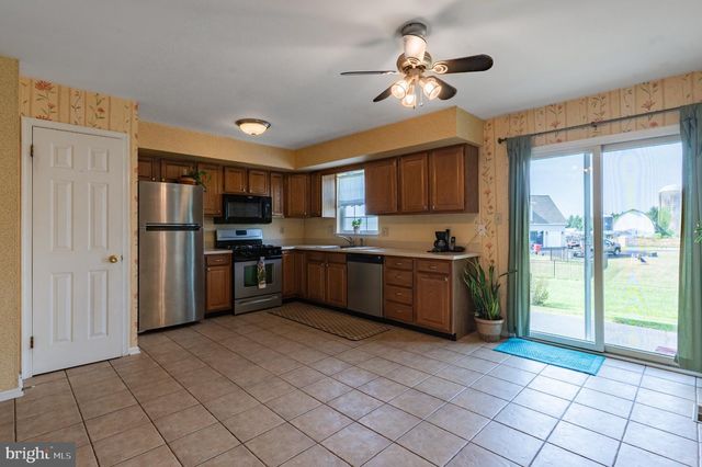 121 WINDING WAY, Telford, PA 18969