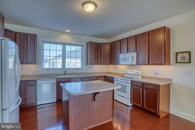 213 NOBLES POND XING, Dover, DE 19904