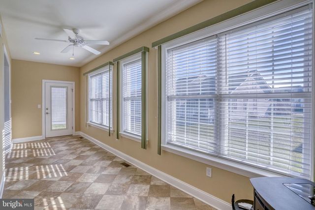 213 NOBLES POND XING, Dover, DE 19904