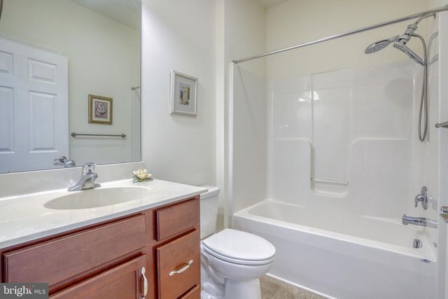 213 NOBLES POND XING, Dover, DE 19904