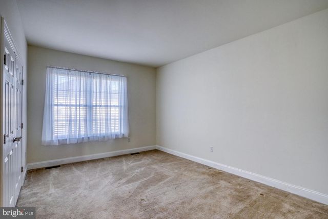 213 NOBLES POND XING, Dover, DE 19904