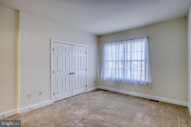 213 NOBLES POND XING, Dover, DE 19904