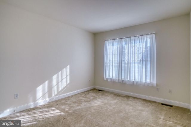 213 NOBLES POND XING, Dover, DE 19904