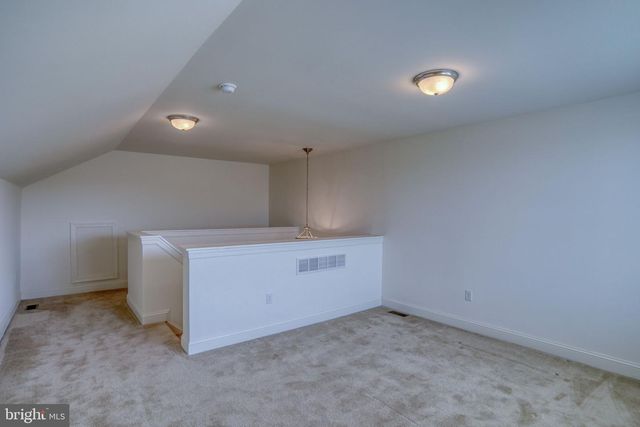 213 NOBLES POND XING, Dover, DE 19904