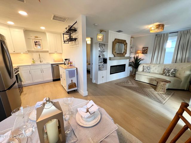 41 Brooks Drive, Ormond Beach, FL 32176