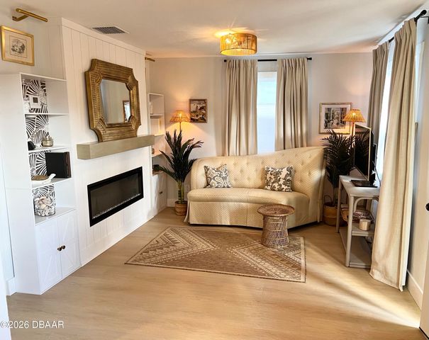 41 Brooks Drive, Ormond Beach, FL 32176