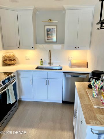 41 Brooks Drive, Ormond Beach, FL 32176