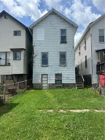 812 Fallowfield Ave, Charleroi Boro, PA 15022