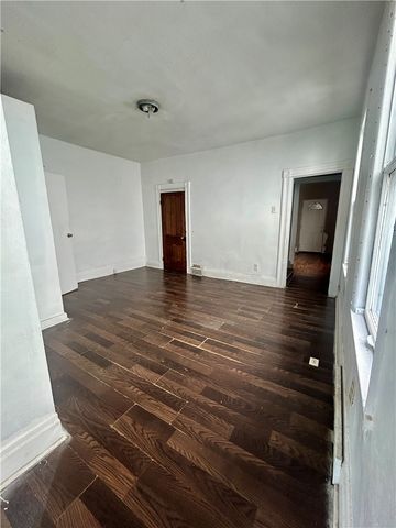 812 Fallowfield Ave, Charleroi Boro, PA 15022