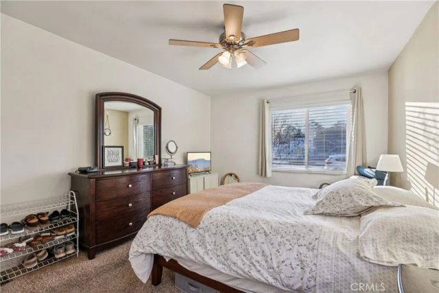 3845 Hollypark, Los Angeles, CA 90039