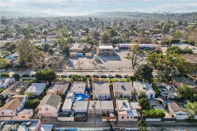 3845 Hollypark, Los Angeles, CA 90039
